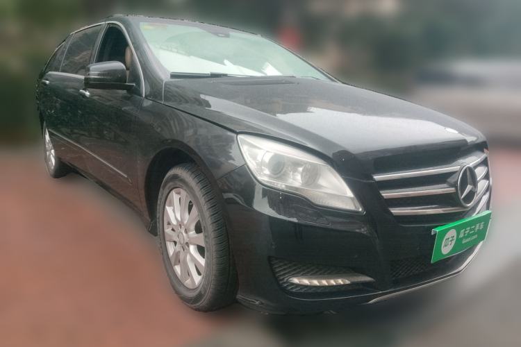 Used Mercedes-Benz R-Class 2011 R 300 L Business Model Front Right 45 Deg