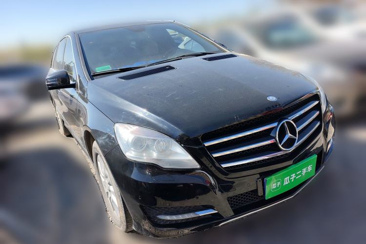 Used Mercedes-Benz R-Class 2011 R 300 L Business Model Front Right 45 Deg