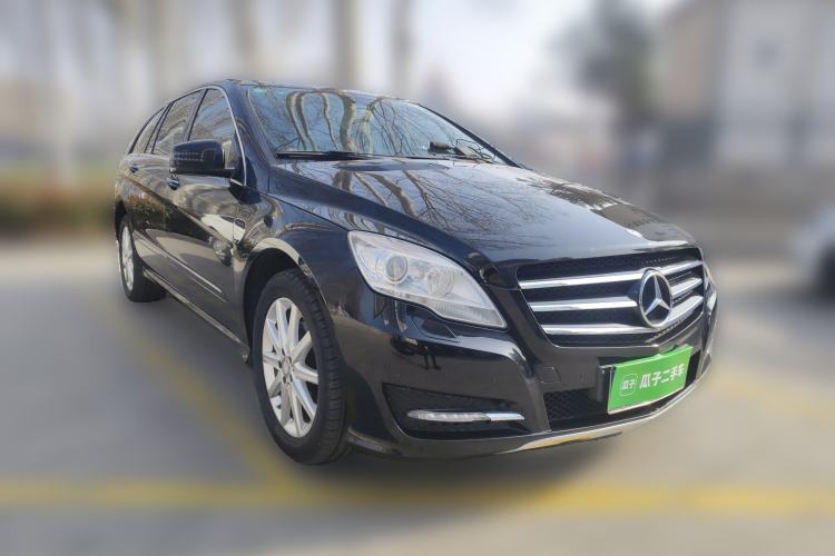 Used Mercedes-Benz R-Class 2011 R 350 L 4MATIC Front Right 45 Deg