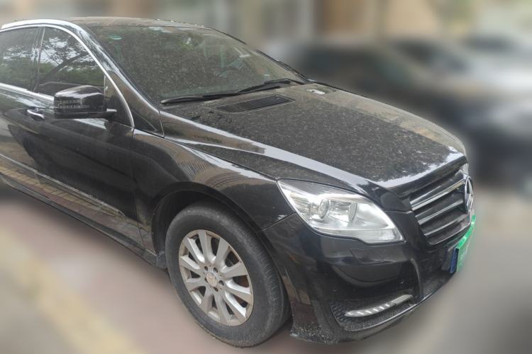 Used Mercedes-Benz R-Class 2011 R 350 L 4MATIC Front Right 45 Deg