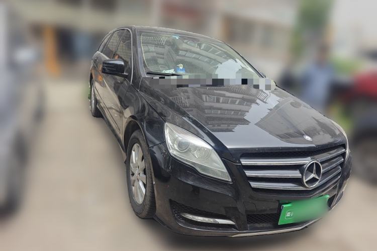 Used Mercedes-Benz R-Class 2011 R 300 L Luxury Model Front Right 45 Deg