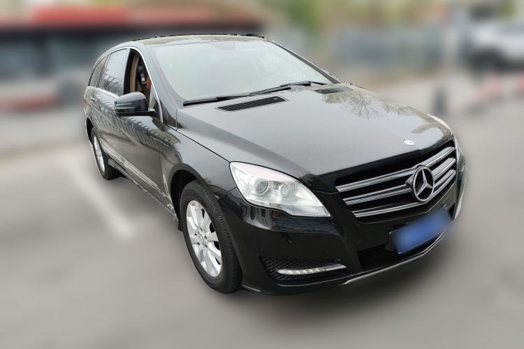 Used Mercedes-Benz R-Class 2011 R 300 L Business Model Front Right 45 Deg