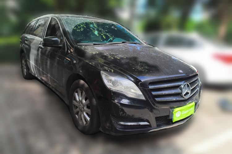 Used Mercedes-Benz R-Class 2011 R 350 L 4MATIC Front Right 45 Deg