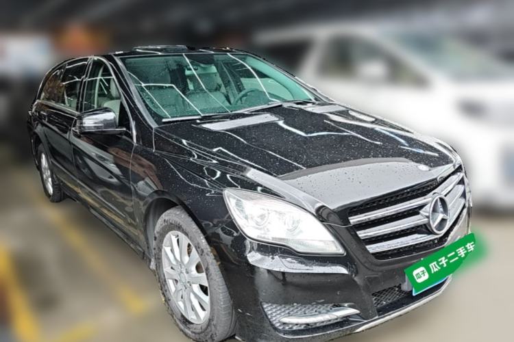 Used Mercedes-Benz R-Class 2011 R 350 L 4MATIC Front Right 45 Deg