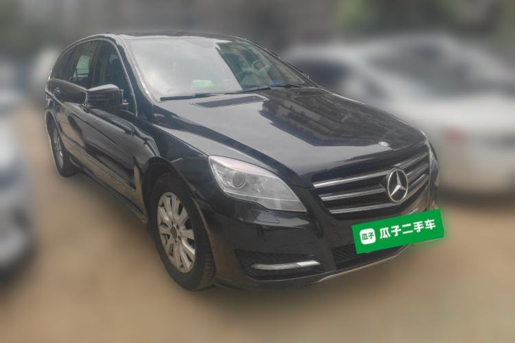 Used Mercedes-Benz R-Class 2011 R 300 L Business Model Front Right 45 Deg