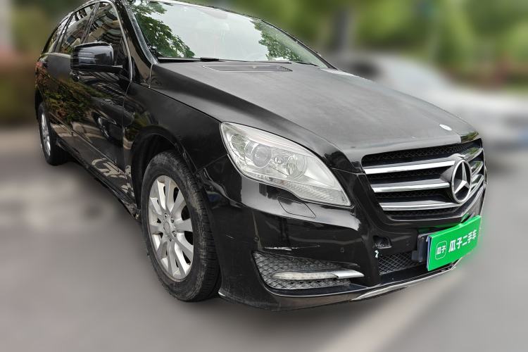 Used Mercedes-Benz R-Class 2011 R 300 L Business Model Front Right 45 Deg