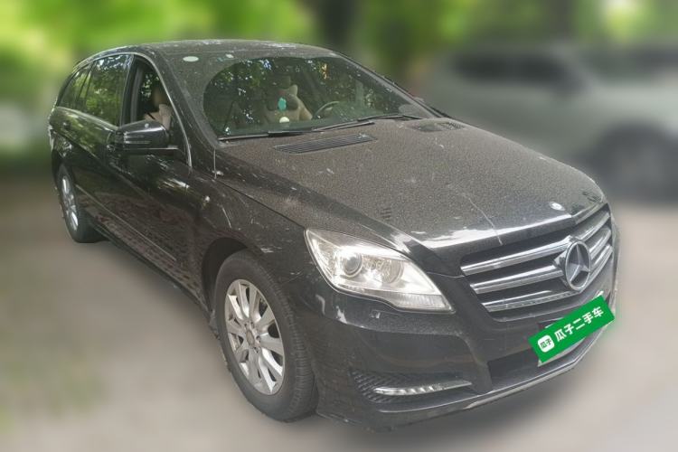 Used Mercedes-Benz R-Class 2011 R 300 L Business Model Front Right 45 Deg
