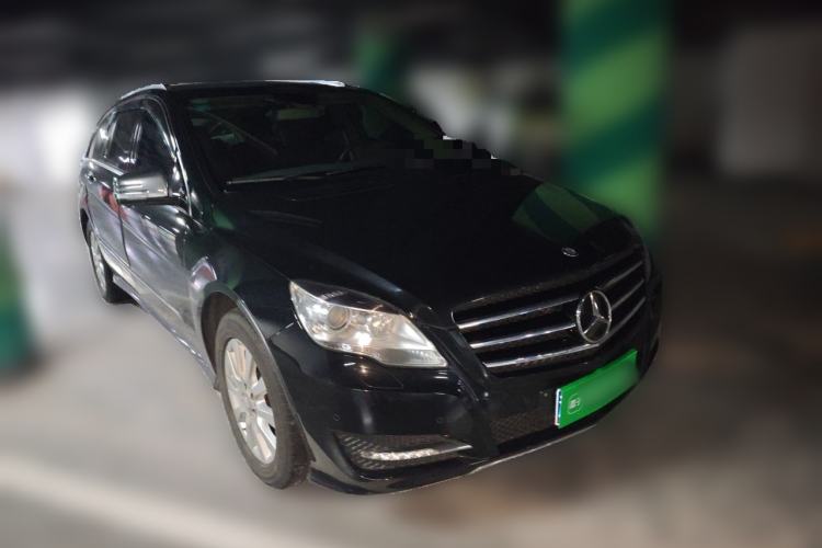Used Mercedes-Benz R-Class 2011 R 300 L Business Model Front Right 45 Deg