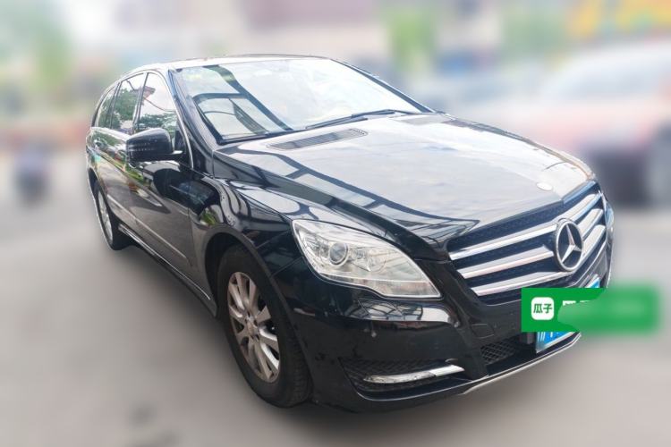 Used Mercedes-Benz R-Class 2011 R 300 L Business Model Front Right 45 Deg
