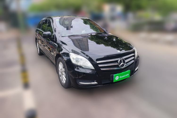 Used Mercedes-Benz R-Class 2011 R 300 L Business Model Front Right 45 Deg
