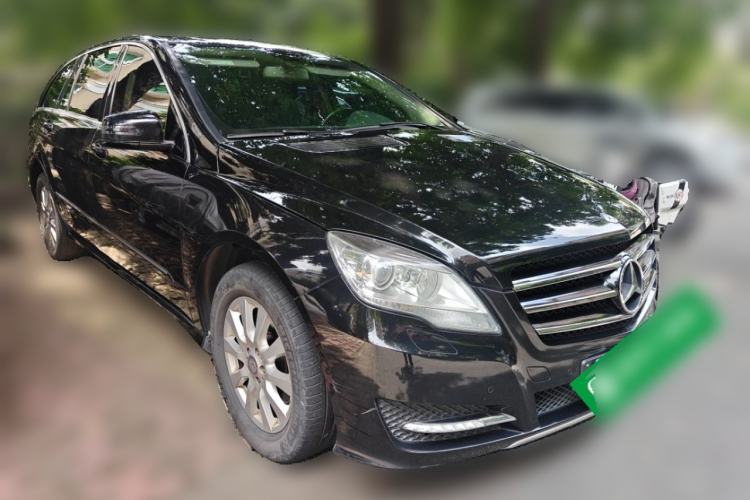 Used Mercedes-Benz R-Class 2011 R 300 L Business Model Front Right 45 Deg
