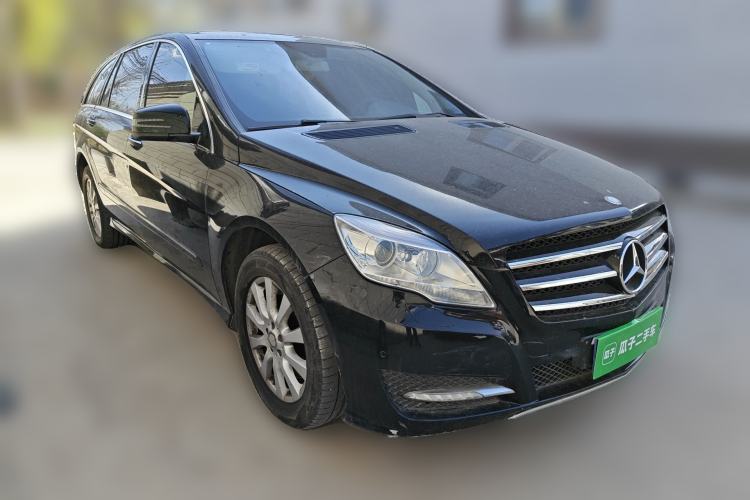Used Mercedes-Benz R-Class 2011 R 350 L 4MATIC Front Right 45 Deg