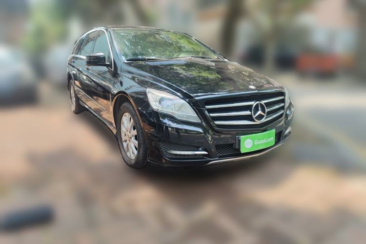 Used Mercedes-Benz R-Class 2011 R 300 L Business Model Front Right 45 Deg