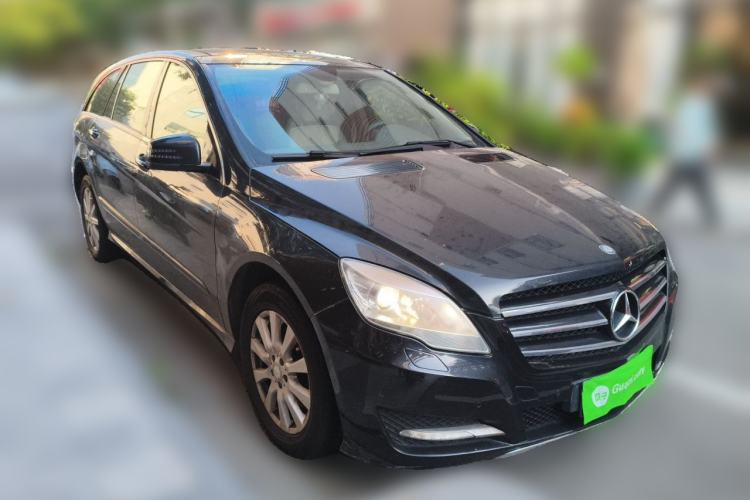 Used Mercedes-Benz R-Class 2011 R 350 L 4MATIC Front Right 45 Deg