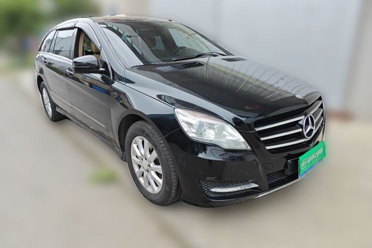 Used Mercedes-Benz R-Class 2011 R 300 L Business Model Front Right 45 Deg