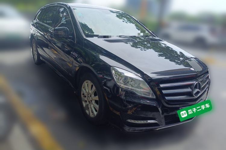 Used Mercedes-Benz R-Class 2011 R 300 L Business Model Front Right 45 Deg