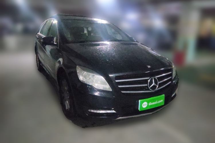 Used Mercedes-Benz R-Class 2011 R 350 L 4MATIC Front Right 45 Deg