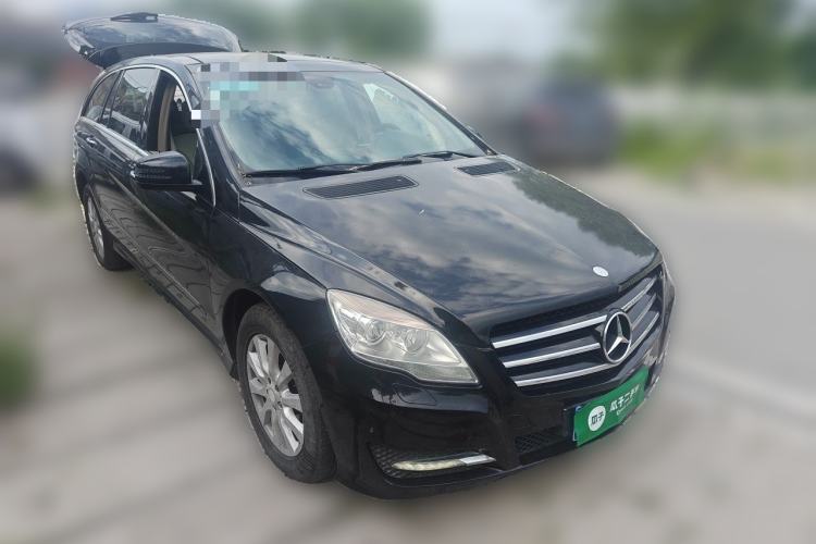 Used Mercedes-Benz R-Class  Front Right 45 Deg