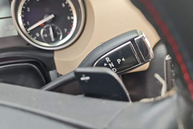 Used Mercedes-Benz R-Class 2011 R 300 L Business Model Gear Lever