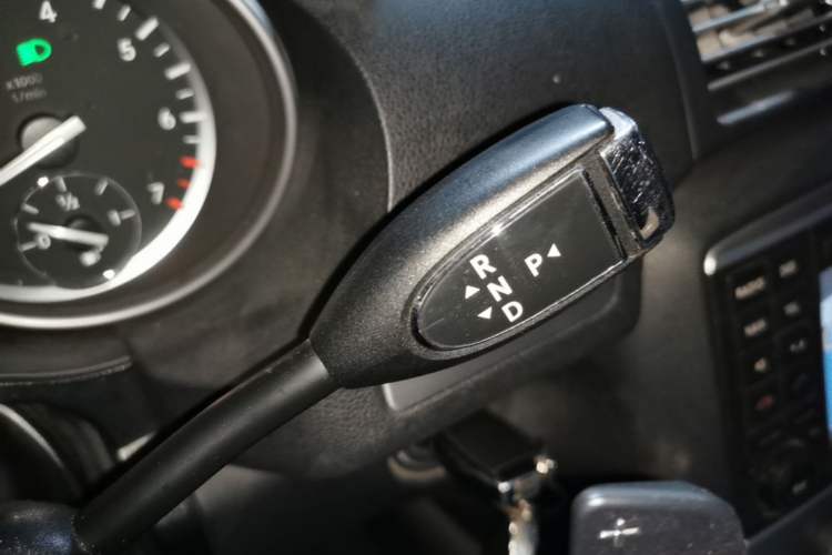Used Mercedes-Benz R-Class 2011 R 300 L Business Model Gear Lever