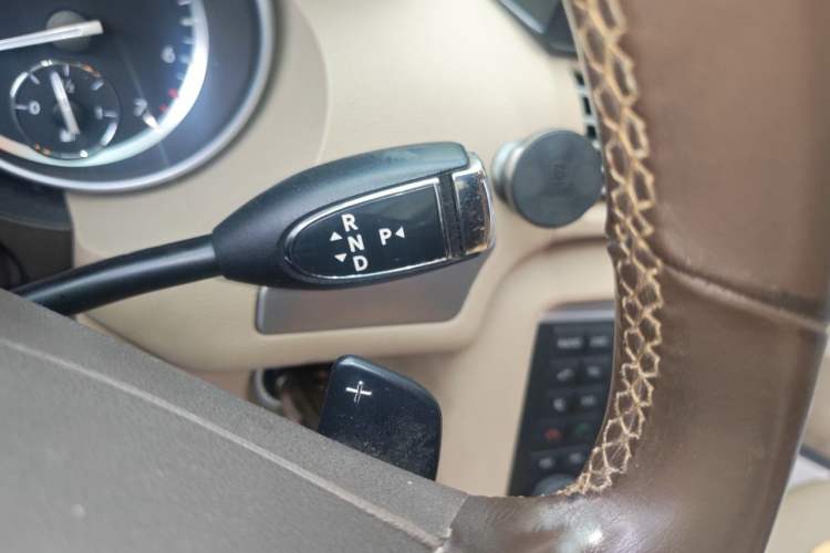 Used Mercedes-Benz R-Class 2011 R 300 L Business Model Gear Lever