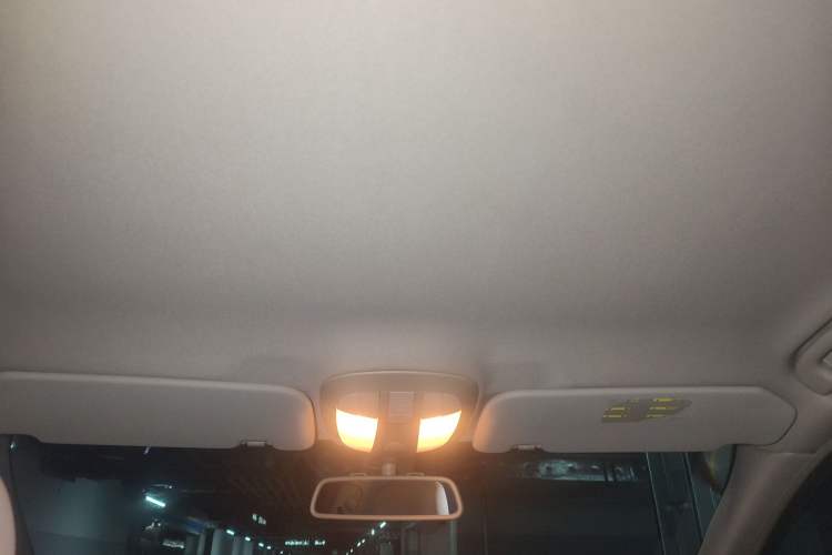 Used Mercedes-Benz R-Class 2011 R 300 L Business Model Headliner