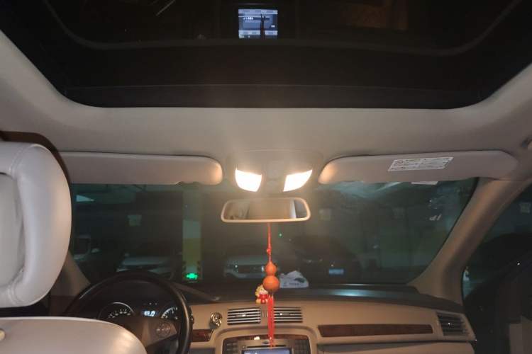 Used Mercedes-Benz R-Class 2011 R 350 L 4MATIC Headliner