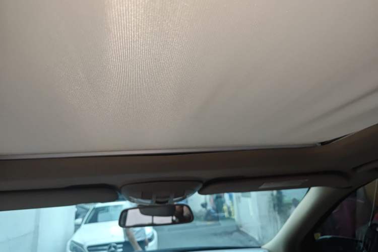 Used Mercedes-Benz R-Class 2011 R 300 L Luxury Model Headliner