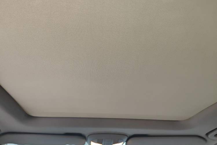 Used Mercedes-Benz R-Class 2011 R 350 L 4MATIC Headliner