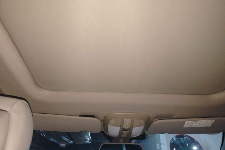 Used Mercedes-Benz R-Class 2011 R 350 L 4MATIC Headliner