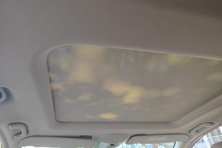 Used Mercedes-Benz R-Class 2011 R 350 L 4MATIC Headliner
