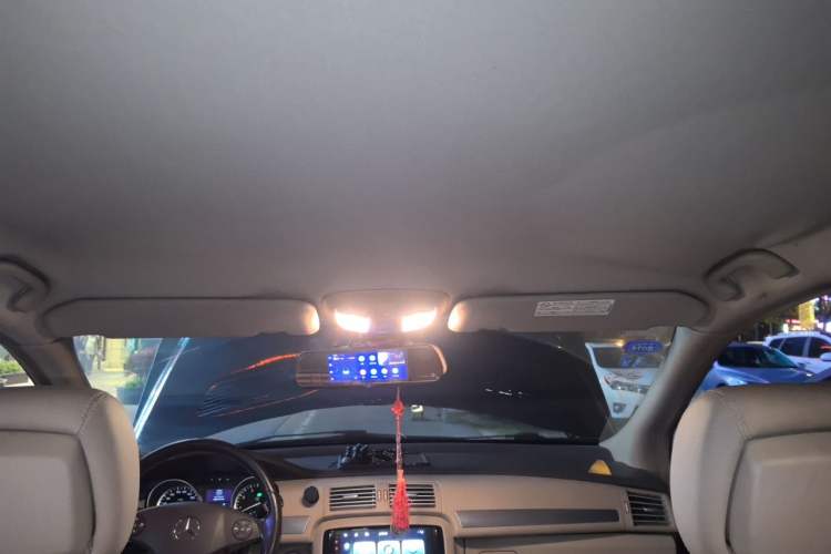 Used Mercedes-Benz R-Class 2011 R 300 L Business Model Headliner