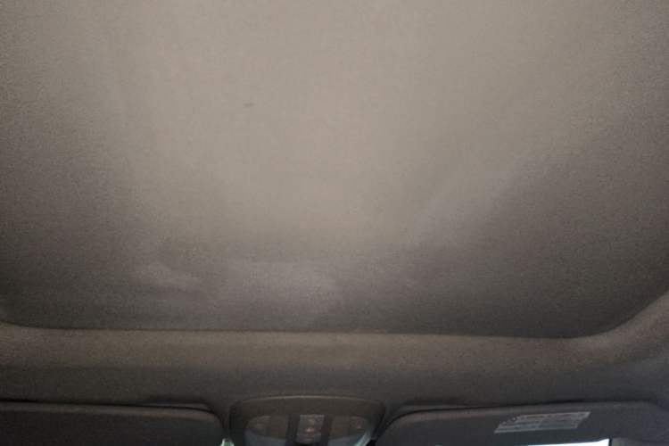 Used Mercedes-Benz R-Class 2011 R 350 L 4MATIC Headliner