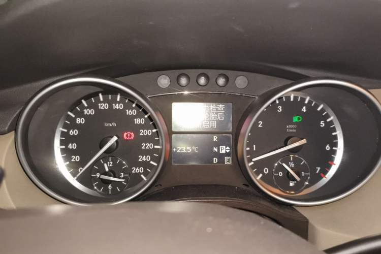 Used Mercedes-Benz R-Class 2011 R 350 L 4MATIC Instrument Cluster