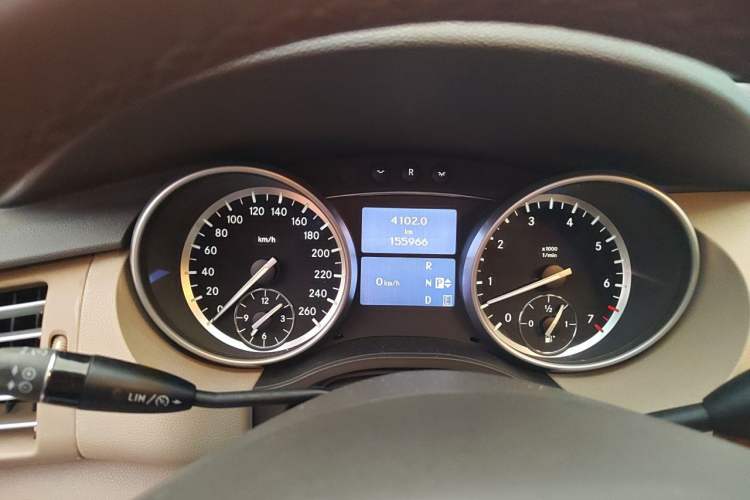 Used Mercedes-Benz R-Class 2011 R 350 L 4MATIC Instrument Cluster