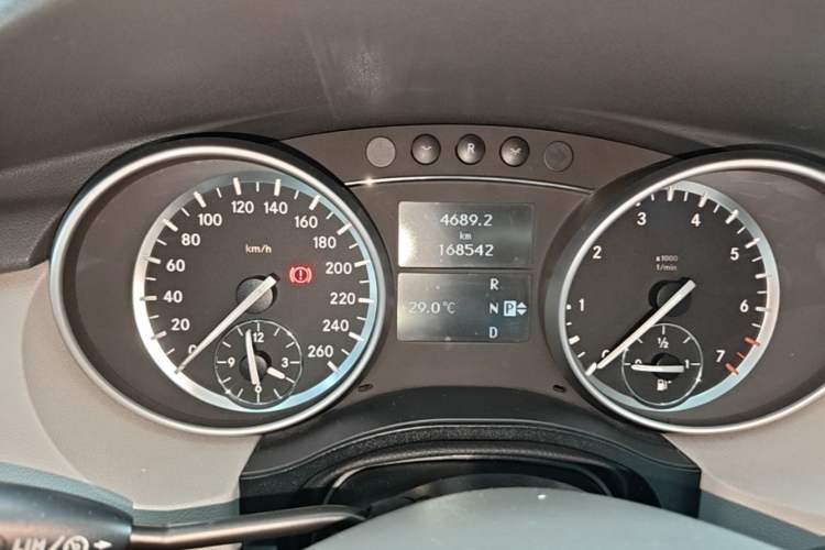 Used Mercedes-Benz R-Class 2011 R 350 L 4MATIC Instrument Cluster