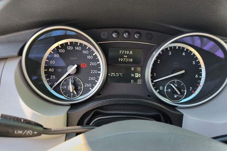 Used Mercedes-Benz R-Class 2011 R 350 L 4MATIC Instrument Cluster