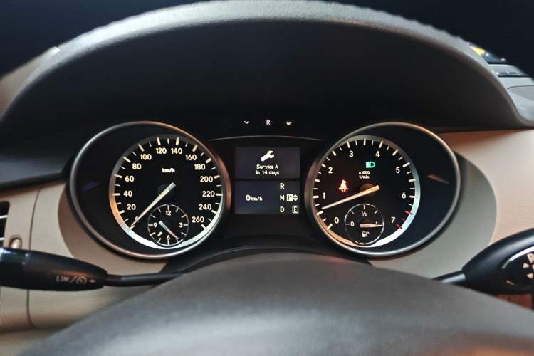Used Mercedes-Benz R-Class 2011 R 350 L 4MATIC Instrument Cluster