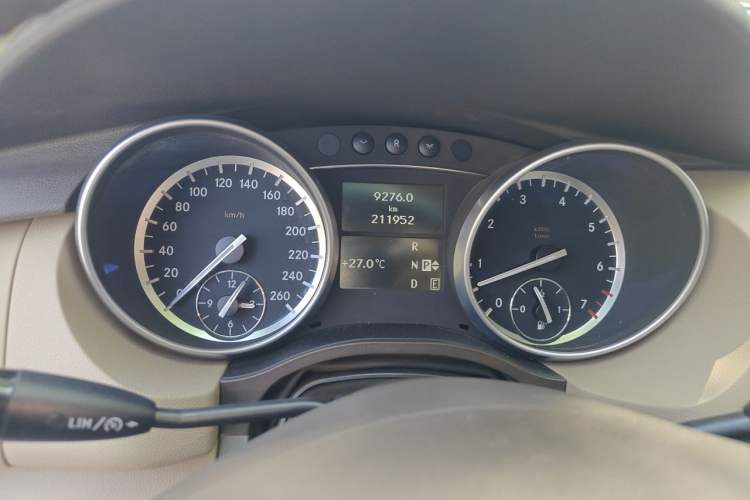 Used Mercedes-Benz R-Class 2011 R 350 L 4MATIC Instrument Cluster