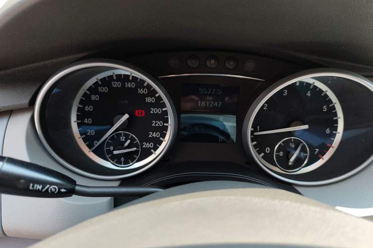Used Mercedes-Benz R-Class 2011 R 350 L 4MATIC Instrument Cluster
