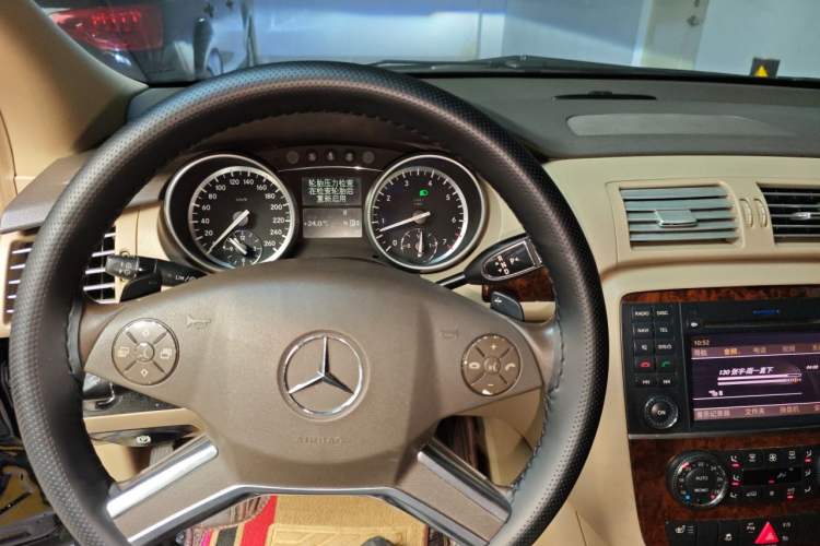 Used Mercedes-Benz R-Class 2011 R 350 L 4MATIC Instrument Cluster