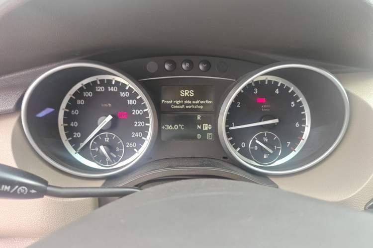 Used Mercedes-Benz R-Class  Instrument Cluster