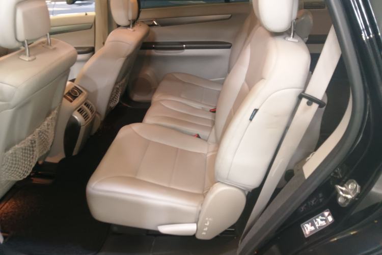 Used Mercedes-Benz R-Class 2011 R 300 L Business Model Interior 4