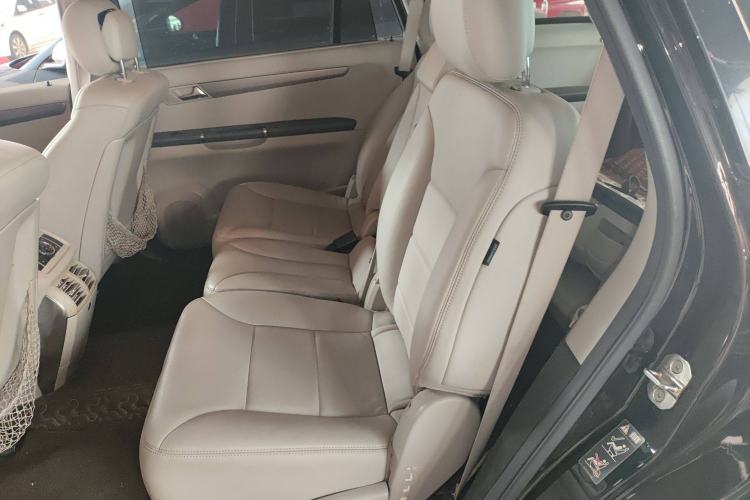 Used Mercedes-Benz R-Class 2011 R 300 L Business Model Interior 4