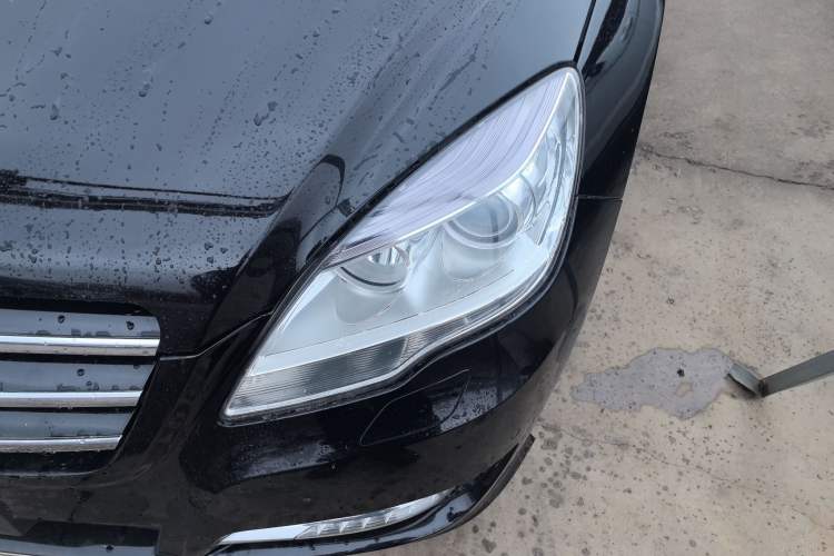 Used Mercedes-Benz R-Class 2011 R 350 L 4MATIC Left Front Headlight