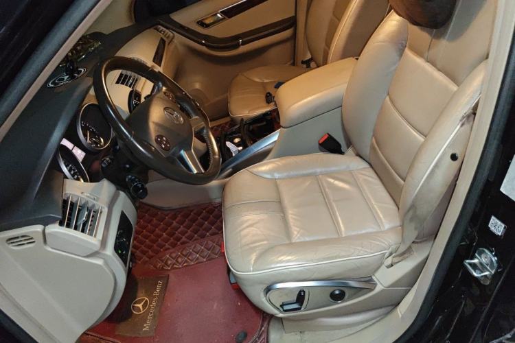 Used Mercedes-Benz R-Class 2011 R 350 L 4MATIC Left Front Seat
