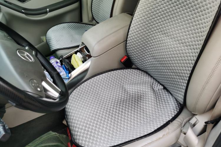 Used Mercedes-Benz R-Class 2011 R 300 L Business Model Left Front Seat