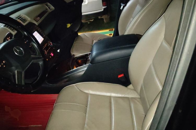 Used Mercedes-Benz R-Class 2011 R 350 L 4MATIC Left Front Seat