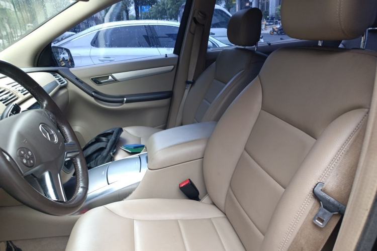Used Mercedes-Benz R-Class 2011 R 300 L Business Model Left Front Seat