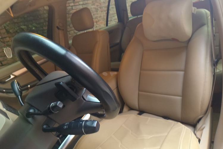 Used Mercedes-Benz R-Class 2011 R 300 L Business Model Left Front Seat